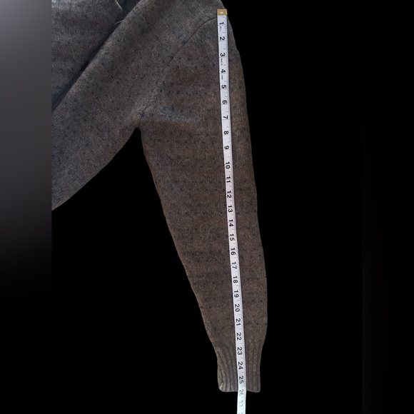 Vintage Evan-Picone wool sweater( made in British hong kong) sz m - Picture 6 of 8